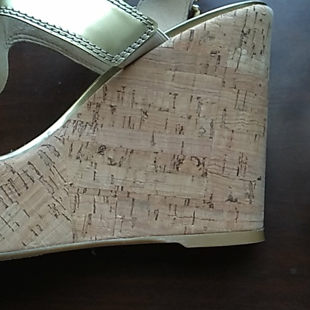 Sandals - Picture 3 of 4